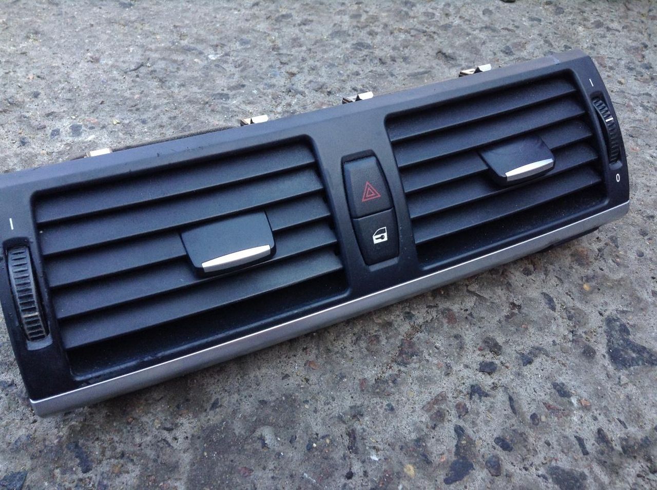дефлектор обдува салона BMW X5 E70 2007, 3.0 л., N52 B30 A, бензин, АКПП, внедорожник 5 дв., 7161801