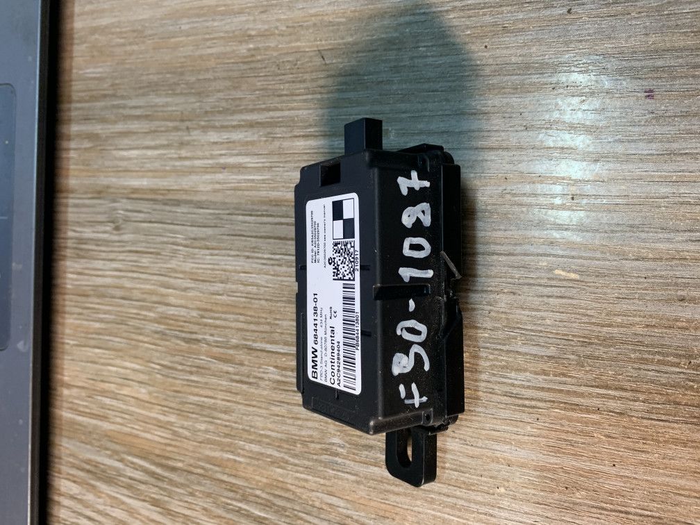 дистанционное радиоуправление приемника BMW 3 серия F30/F31/F34 2013, 2.0 л., N20 B20 A, бензин, АКПП, седан, 6844138