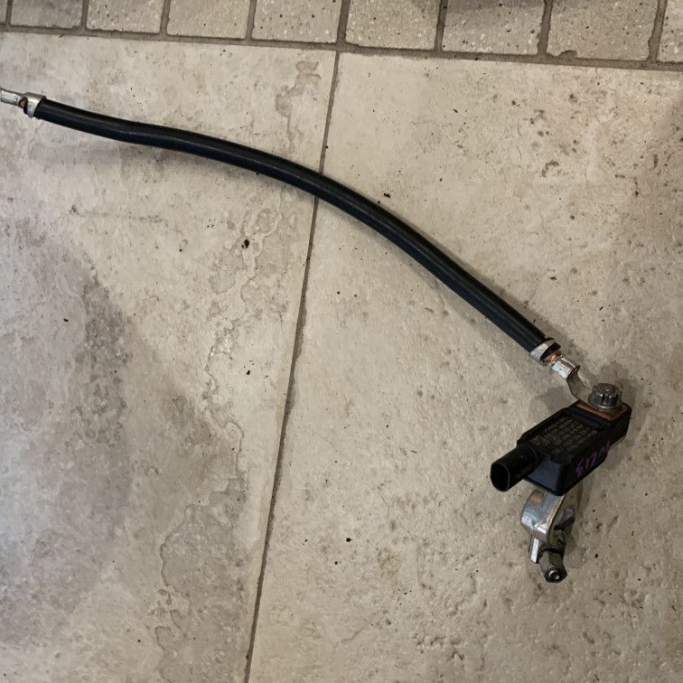 минусовой провод аккумулятора Mercedes-Benz E-Класс W213/S213/C238/A238 2016, 2.0 л., OM 654.920, дизель, АКПП, белый, седан, правый руль, A0009056001, 0009056001