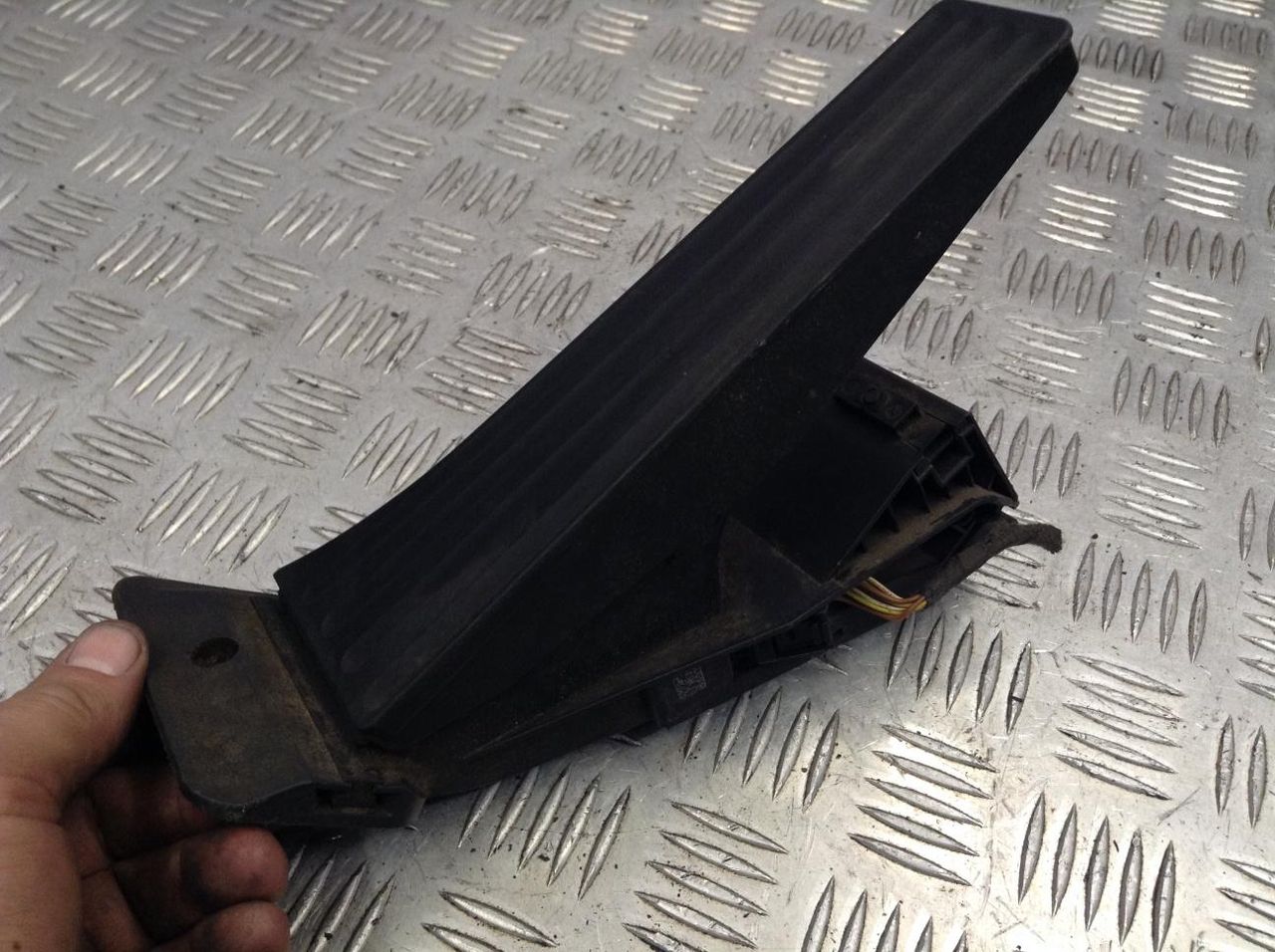 педаль BMW 7 серия F01/F02 2008, 4.4 л., N63 B44 A, бензин, АКПП, седан, 6788632
