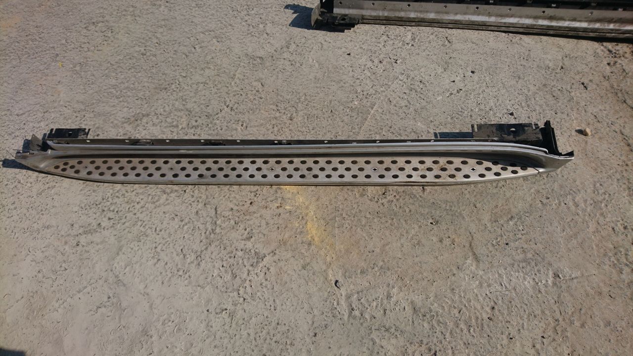 накладка на порог Mercedes-Benz GL-Класс X164 2007, 3.0 л., OM 642.940, дизель, АКПП, серебристый, внедорожник 5 дв.