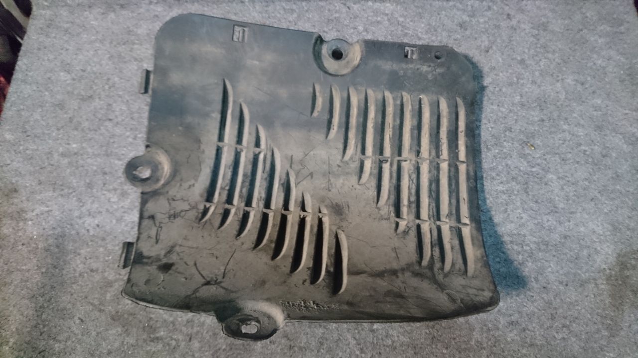 защита арок передняя левая (подкрылок) Mercedes-Benz E-Класс W211/S211 2005, 2.1 л., OM 646.961, дизель, АКПП, седан, A2116981530