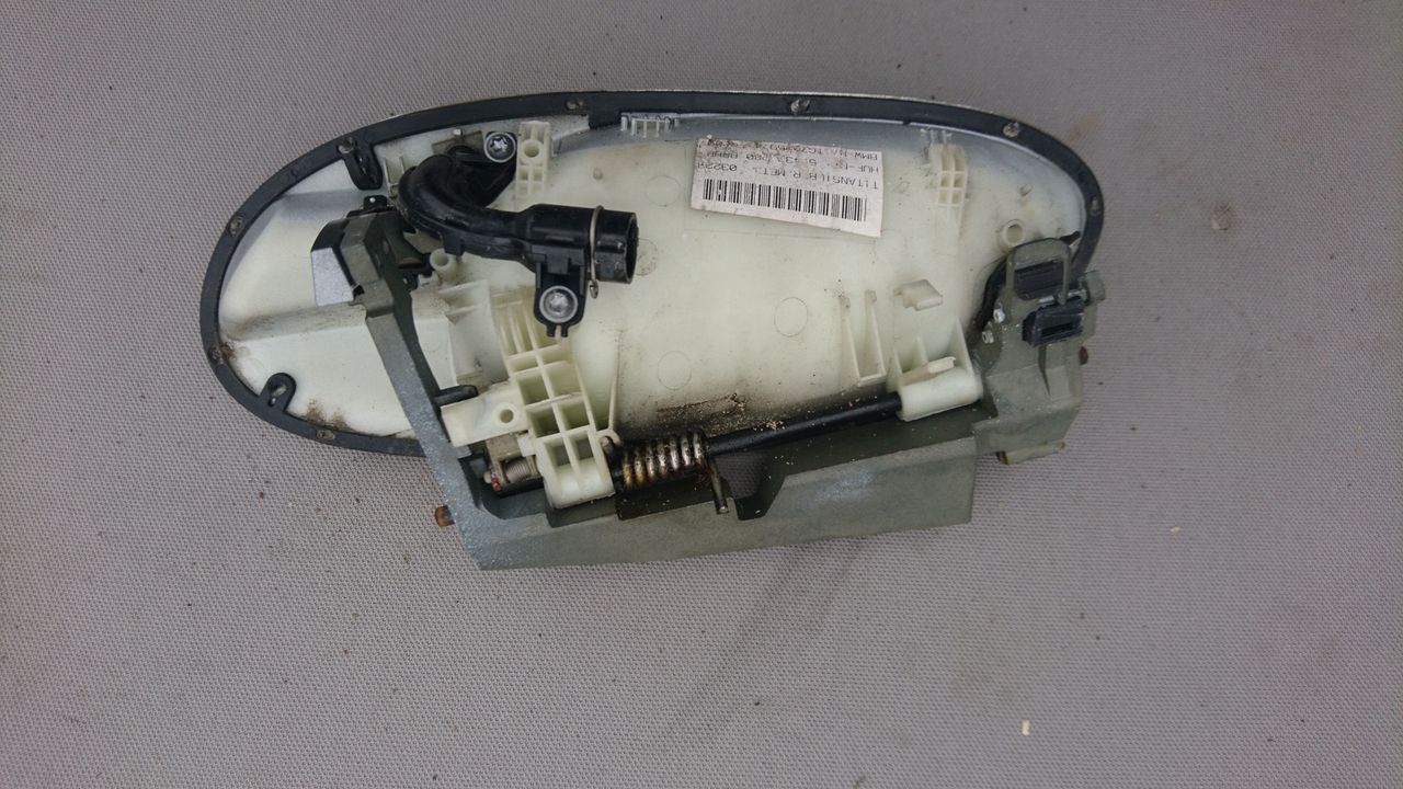 ручка наружная задняя правая BMW 7 серия E65/E66/E67 2003, 4.4 л., бензин, АКПП, седан, 7025974