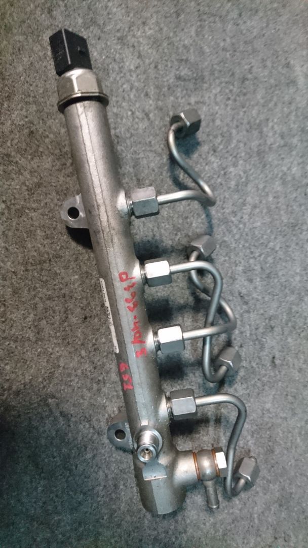 топливная рампа Mercedes-Benz E-Класс W212/S212/C207/A207 2012, 2.1 л., OM 651.924, дизель, АКПП, темно-серый, седан, R9144Z240ADELPHI, R9144Z240A, A6510700495