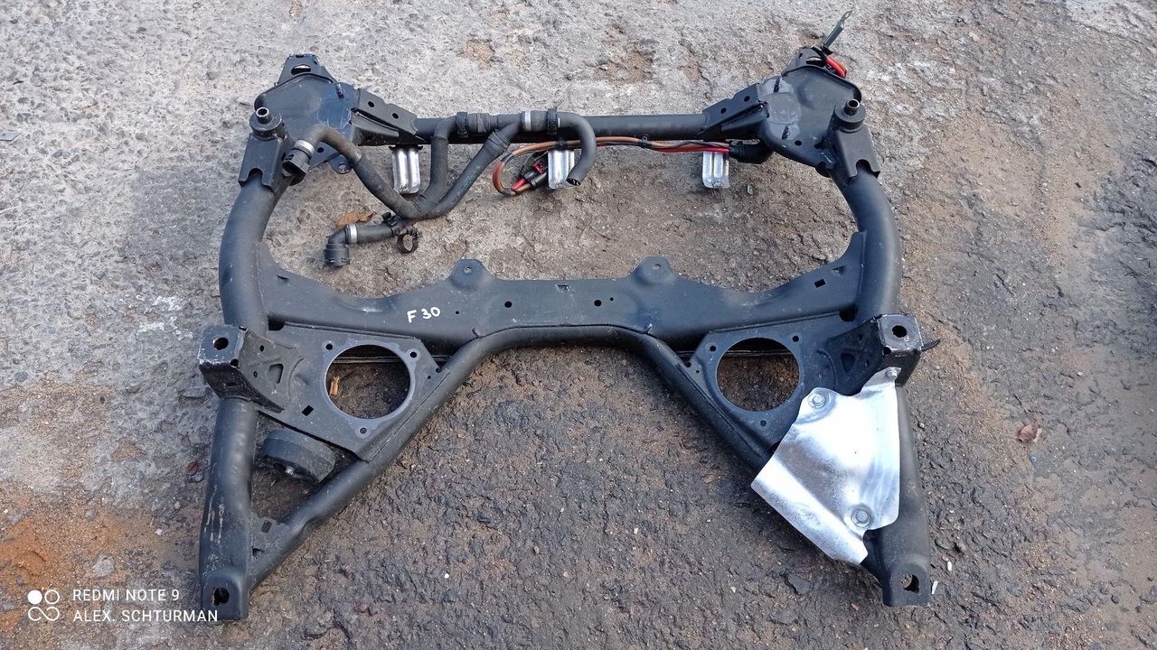 балка подвески передняя (подрамник) BMW 3 серия F30/F31/F34 2013, 2.0 л., N20 B20 A, бензин, АКПП, седан