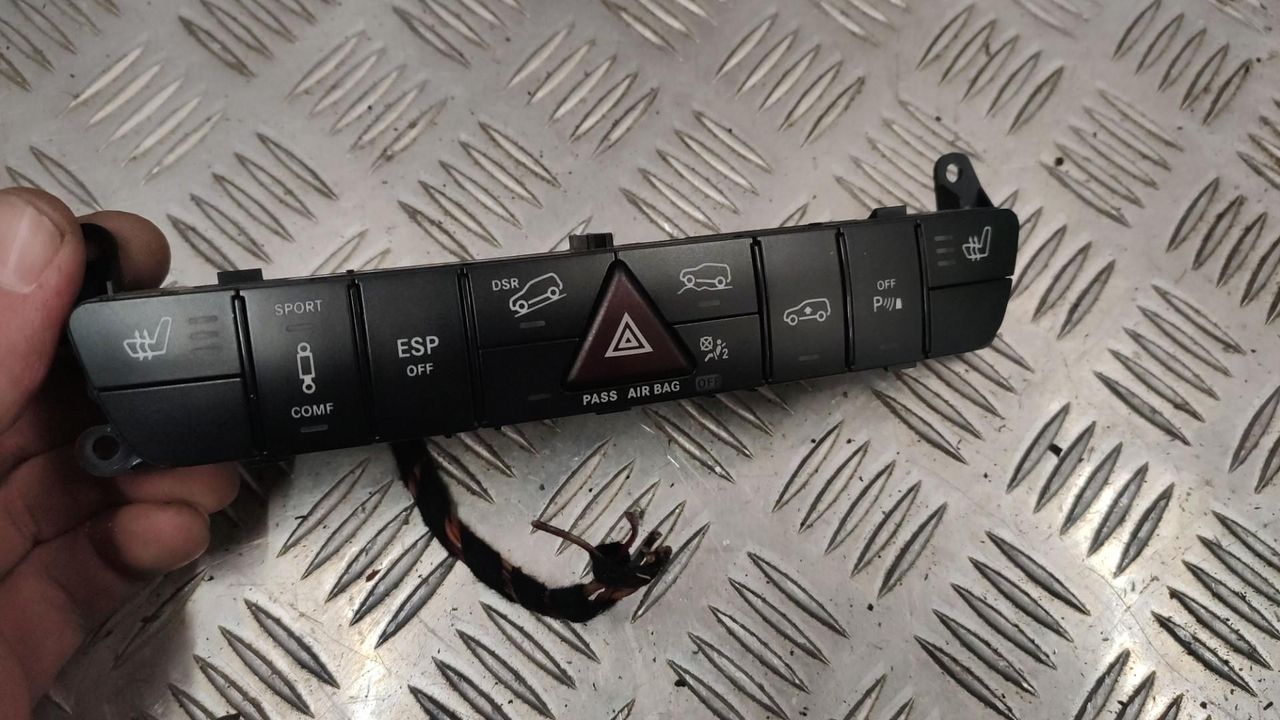 панель управления Mercedes-Benz M-Класс W164 2007, 3.0 л., OM 642.940, дизель, 1648709510