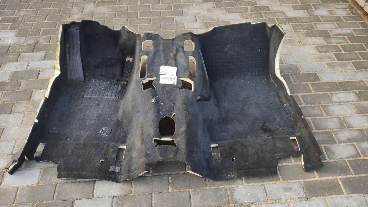ковер салонный BMW 5 серия F07/F10/F11 2012, 2.0 л., дизель, 1844021