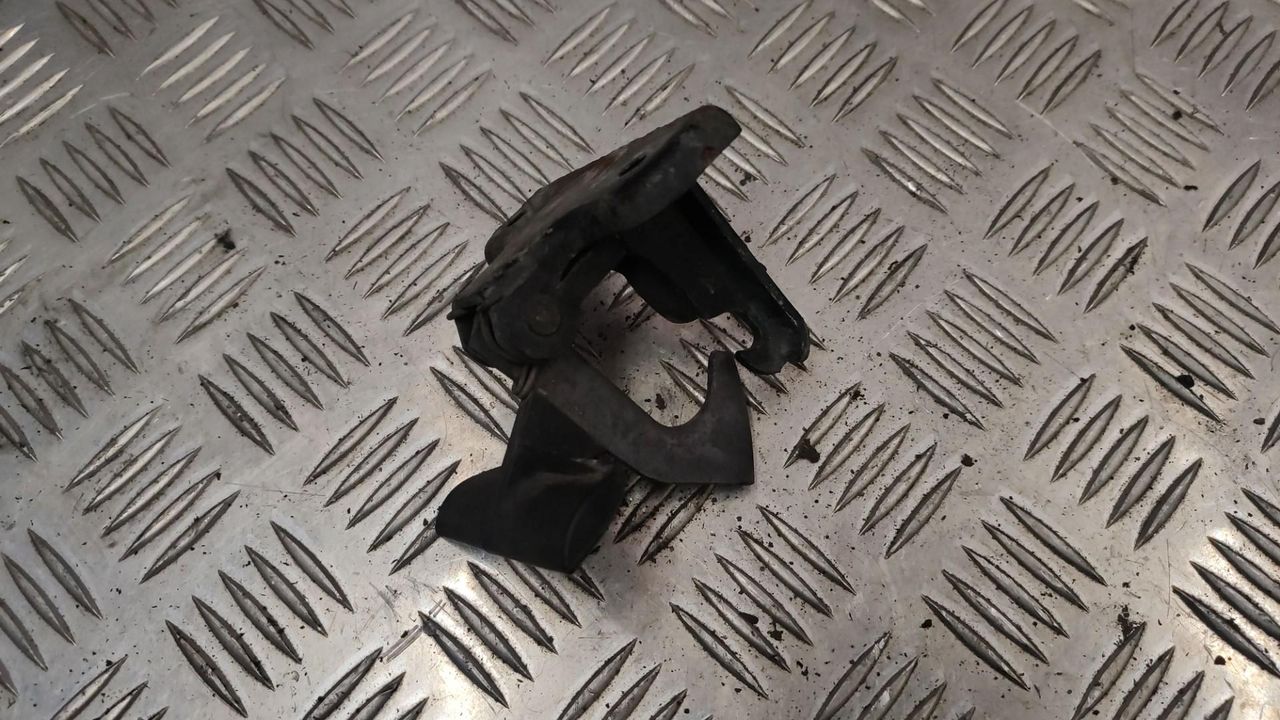 захватный крюк капота Mercedes-Benz M-Класс W164 2007, 3.0 л., OM 642.940, дизель, 2008800164