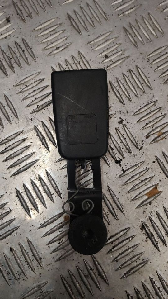 замок ремня безопасности Mercedes-Benz M-Класс W164 2007, 3.0 л., OM 642.940, дизель, 1648601960