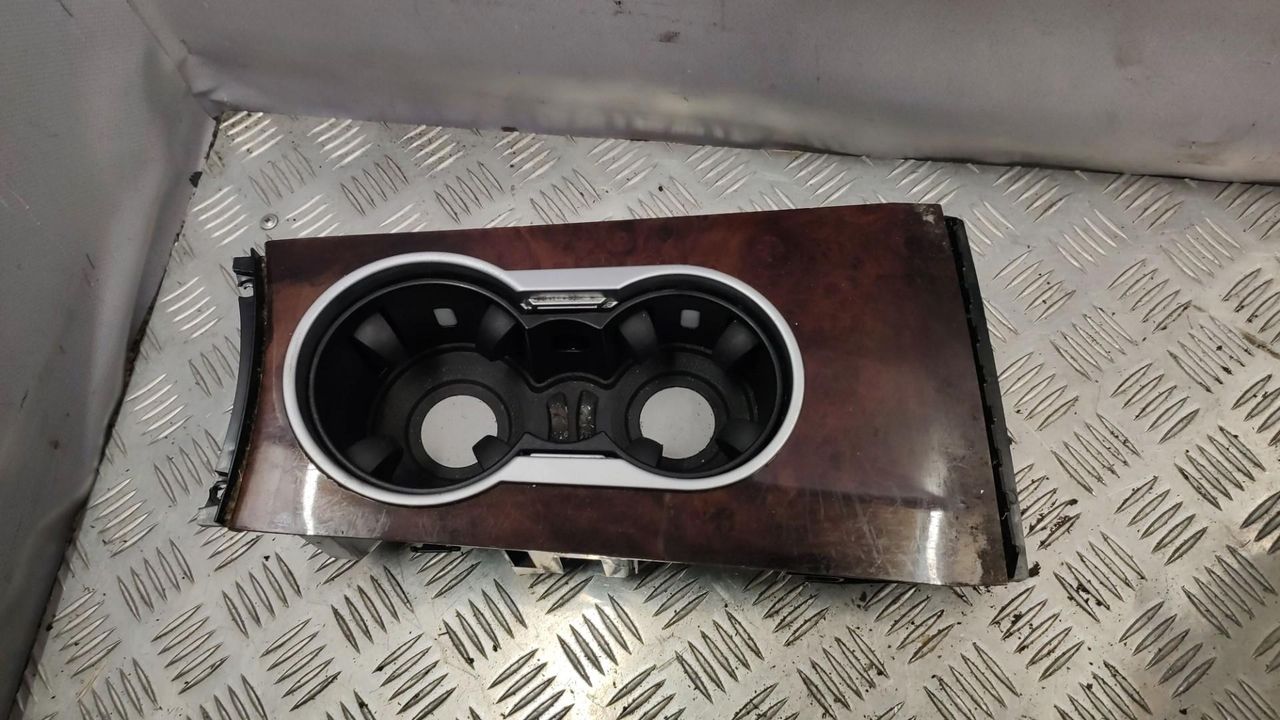 подстаканник Mercedes-Benz M-Класс W164 2007, 3.0 л., OM 642.940, дизель, 1646801814