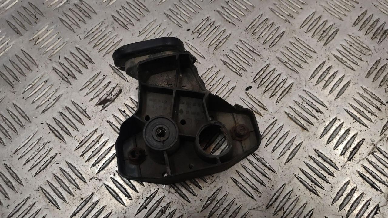 Крепление бампера заднего Mercedes-Benz M-Класс W164 2007, 3.0 л., OM 642.940, дизель, 1648800230