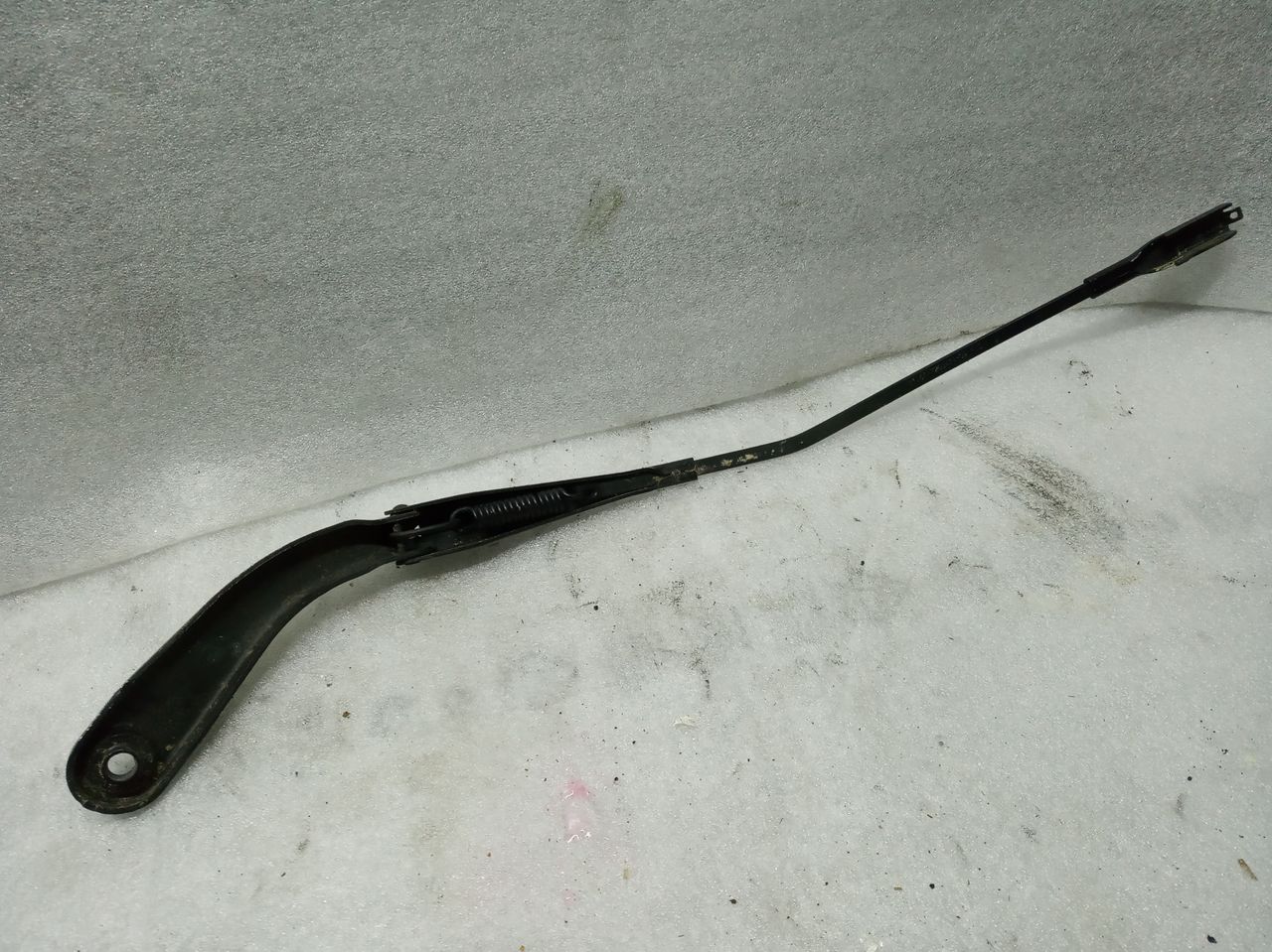 щеткодержатель (поводок стеклоочистителя, дворник) BMW 3 серия F30/F31/F34 2013, 2.0 л., N20 B20 A, бензин, АКПП, седан, 7260474
