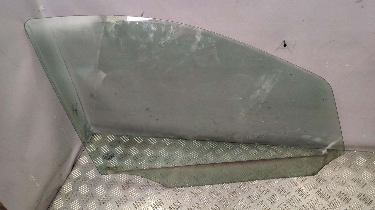 стекло двери передней правой Mercedes-Benz M-Класс W164 2007, 3.0 л., OM 642.940, дизель