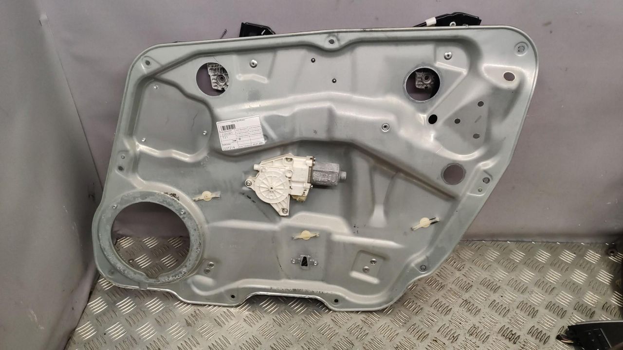 стеклоподъемник передний правый Mercedes-Benz M-Класс W164 2007, 3.0 л., OM 642.940, дизель, 1647600834