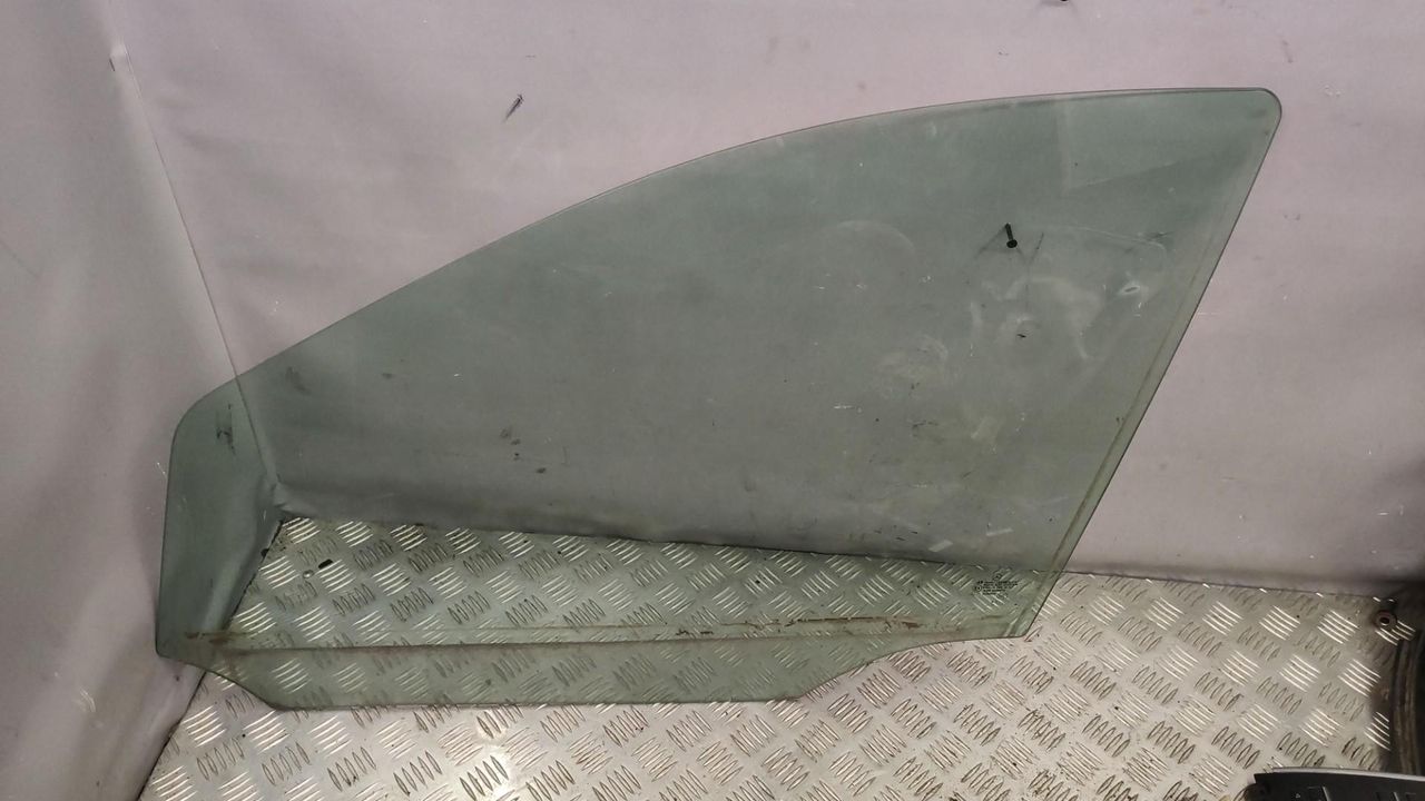 стекло двери передней левой Mercedes-Benz M-Класс W164 2007, 3.0 л., OM 642.940, дизель