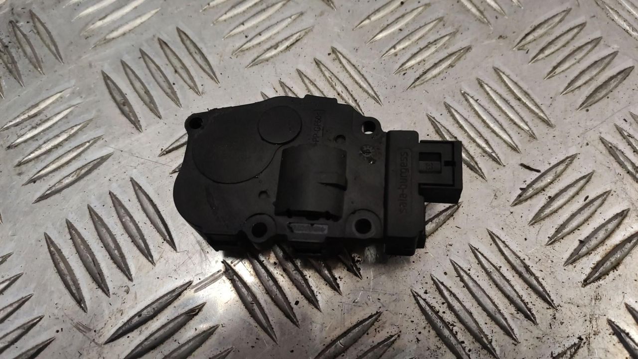 моторчик заслонки печки Mercedes-Benz GL-Класс X166 2013, 3.0 л., OM 642.826, дизель, АКПП, коричневый, внедорожник 5 дв., 11022013