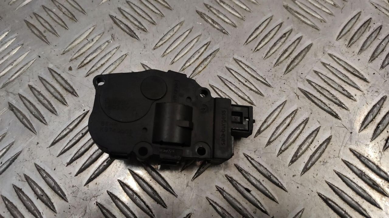 моторчик заслонки печки BMW 7 серия F01/F02 2009, 3.0 л., N54 B30 A, бензин, АКПП, седан