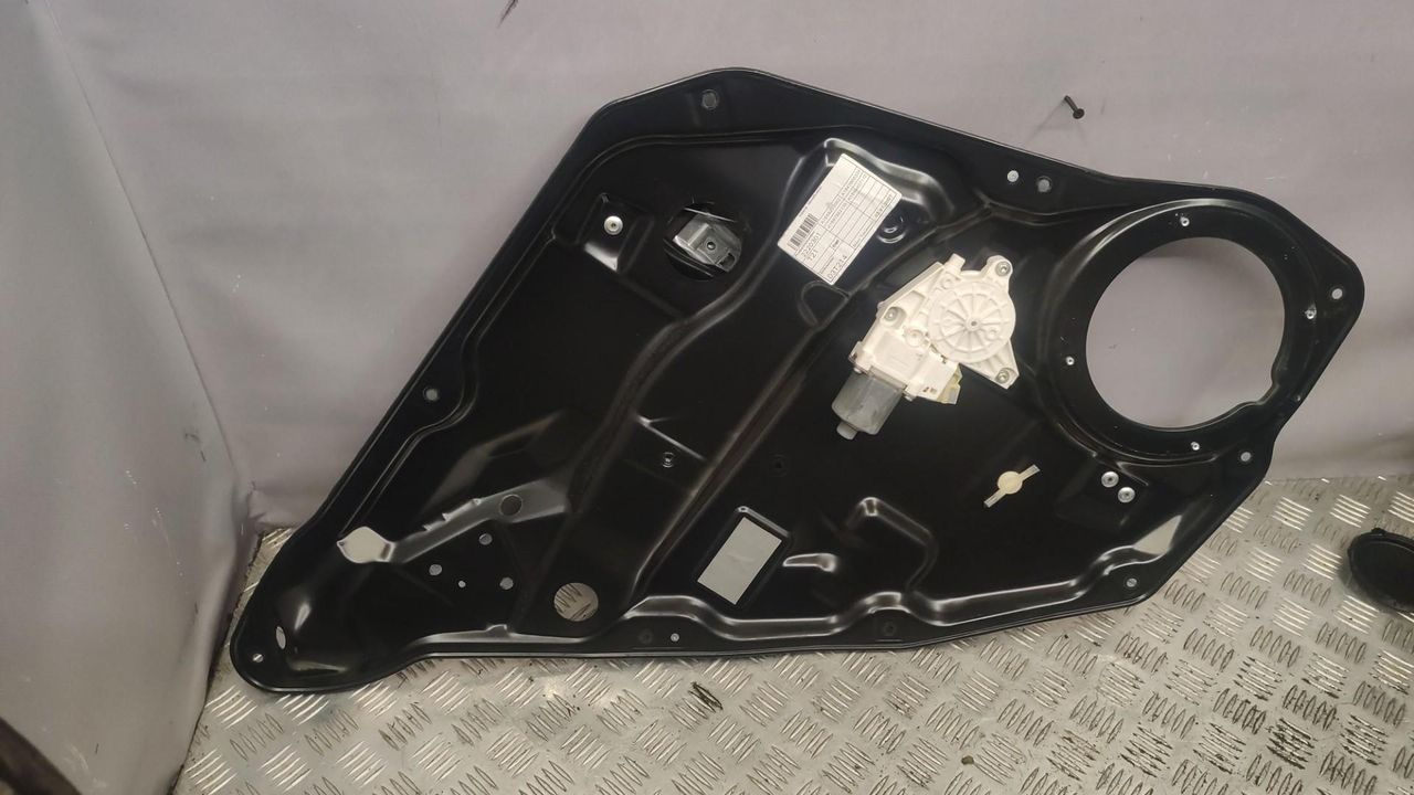 стеклоподъемник задний левый Mercedes-Benz M-Класс W164 2007, 3.0 л., OM 642.940, дизель, 1644407110