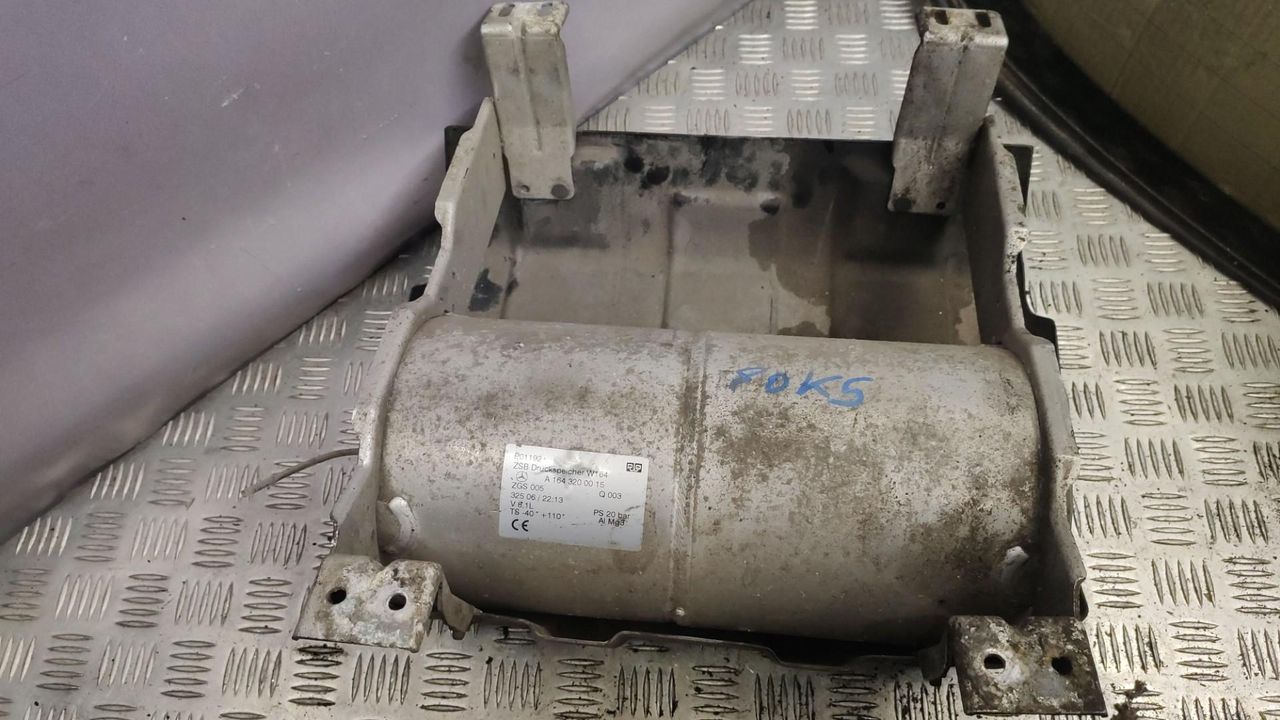 ресивер пневмоподвески Mercedes-Benz M-Класс W164 2007, 3.0 л., OM 642.940, дизель, 1643200015