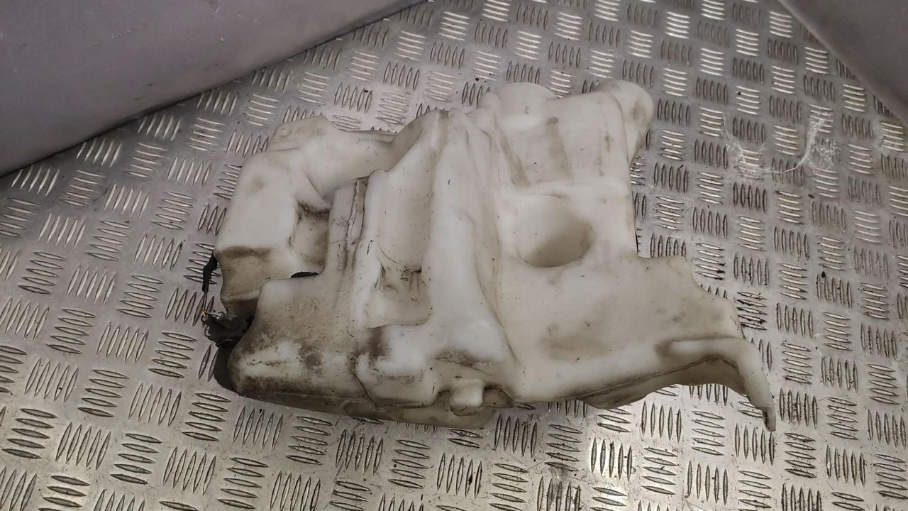 бачок омывателя Mercedes-Benz M-Класс W164 2007, 3.0 л., OM 642.940, дизель, 1648690020