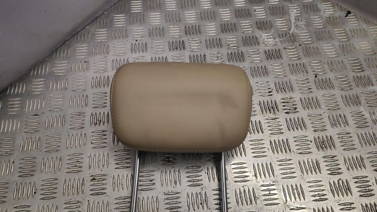 подголовник Mercedes-Benz M-Класс W164 2007, 3.0 л., OM 642.940, дизель