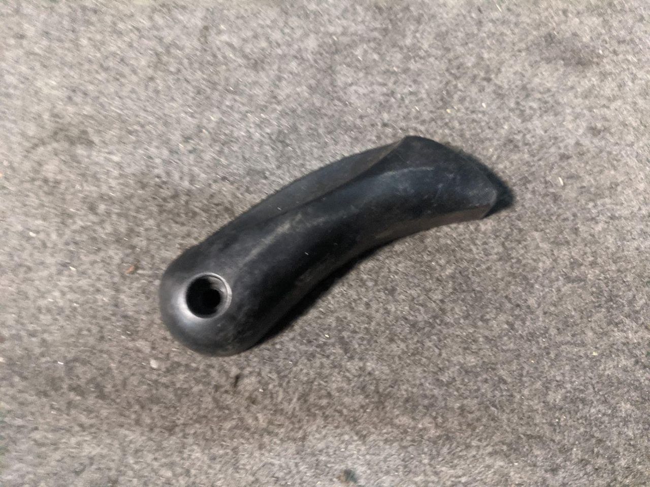 ручка открывания капота BMW 5 серия E60/E61 2006, 3.0 л., M57 D30 (306D2), дизель, АКПП, синий, седан, 51437008933, 7008933