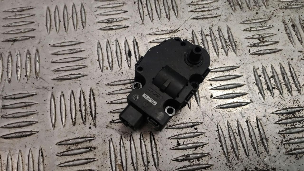 моторчик заслонки печки BMW 3 серия E90/E91/E92/E93 2007, 3.0 л., N53 B30 A, бензин, МКПП, мокрый асфальт, седан
