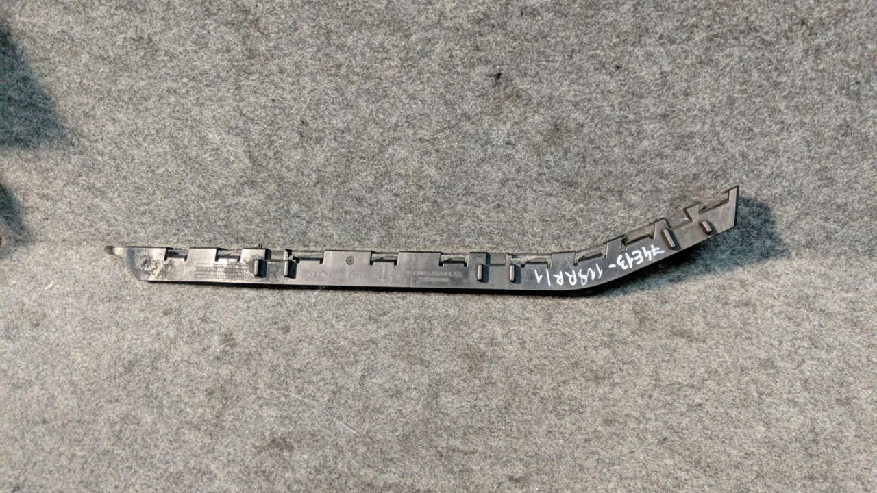 Крепление бампера переднего Mercedes-Benz C-Класс W204/S204 2008, 2.1 л., OM 646.811, дизель, МКПП, серебро, седан, A2048800430, 2048800430