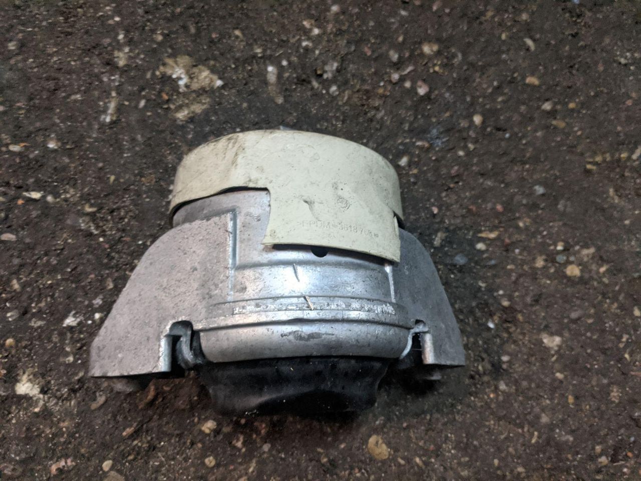 подушка крепления двигателя Mercedes-Benz S-Класс W222/C217/A217 2016, 4.0 л., M 176.980, бензин, АКПП, седан, A2222406000, 2222406000