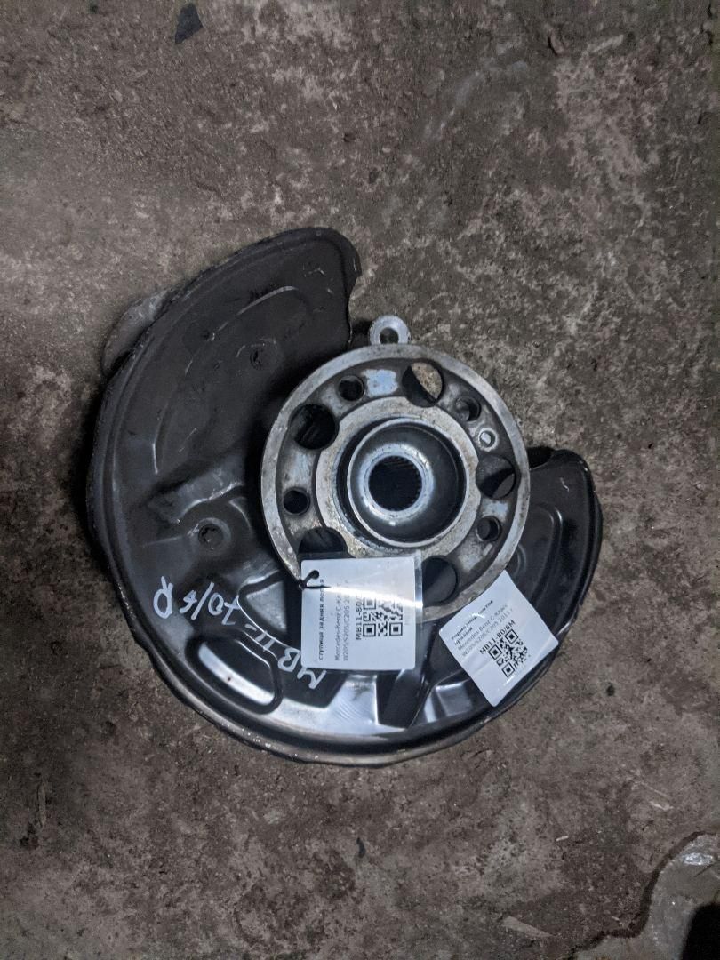 кулак задний правый Mercedes-Benz C-Класс W205/S205/C205 2015, 2.1 л., OM 651.921, дизель, АКПП, универсал, A2053500241, 2053500241