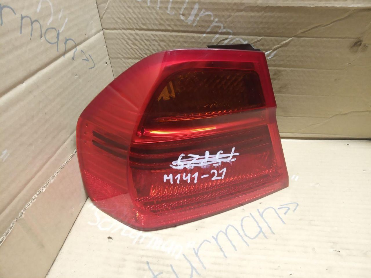 фонарь задний левый BMW 3 серия E90/E91/E92/E93 2007, 3.0 л., N53 B30 A, бензин, МКПП, мокрый асфальт, седан, 6937457