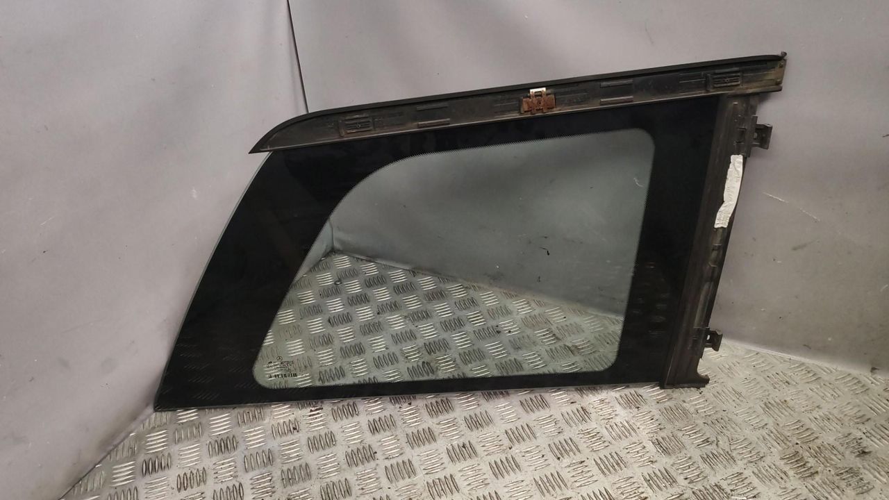 стекло кузовное боковое правое Mercedes-Benz GL-Класс X164 2008