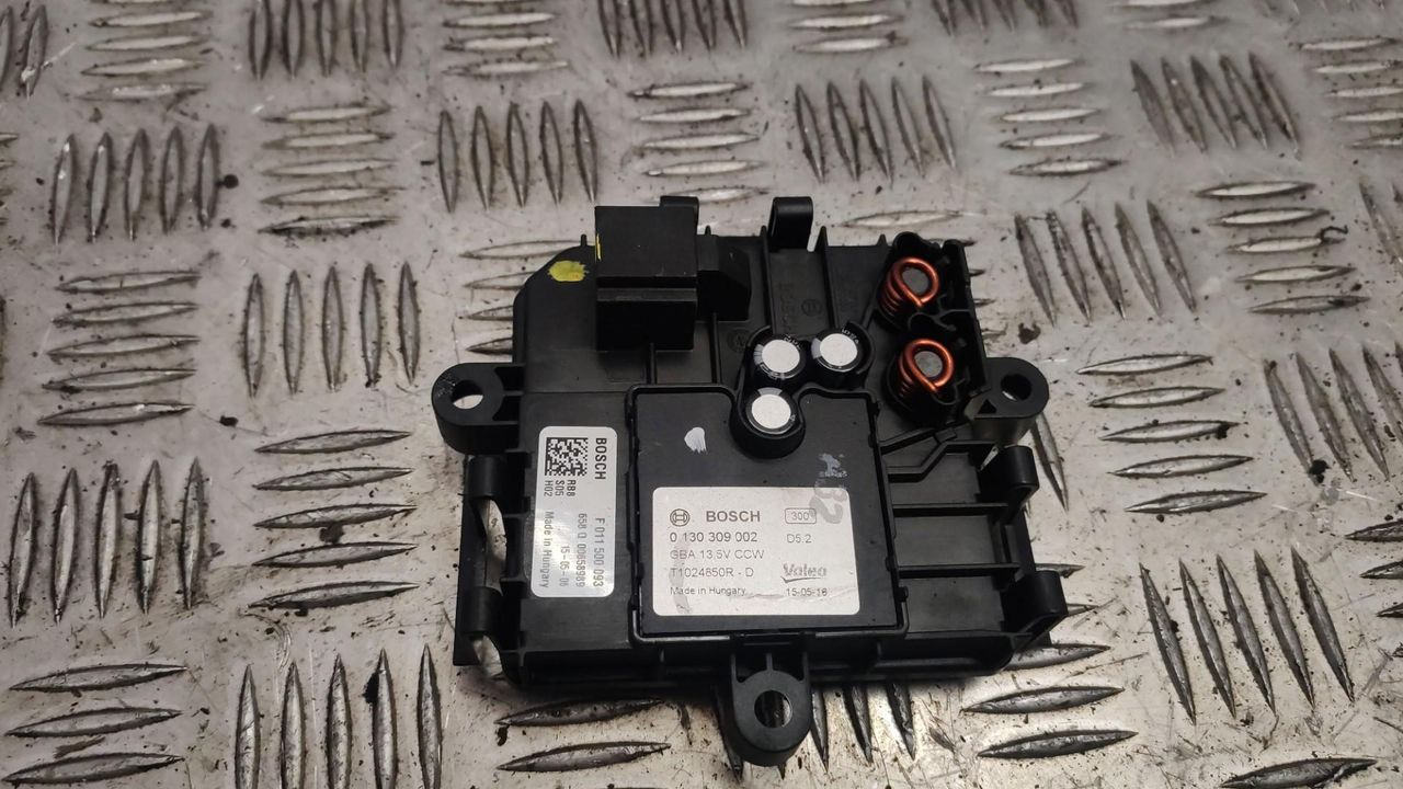 сопротивление печки Mercedes-Benz C-Класс W205/S205/C205 2015, 2.0 л., M 274.920, бензин, АКПП, седан, правый руль, 0130309002