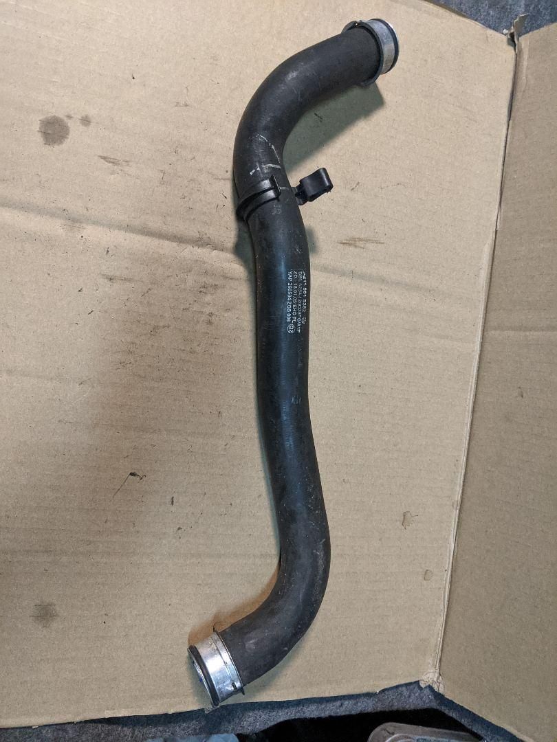 патрубок радиатора Mercedes-Benz E-Класс W211/S211 2005, 3.2 л., дизель, седан, A2115015382, 2115015382