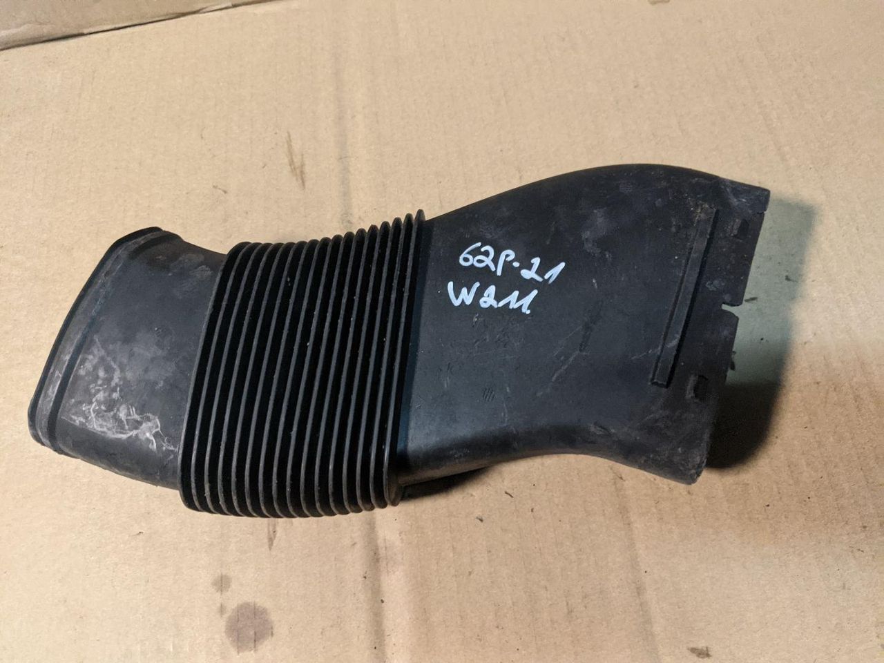 гофра инжектора Mercedes-Benz E-Класс W211/S211 2004, 3.2 л., OM 648.961, дизель, АКПП, универсал, A6120940287, 6120940287