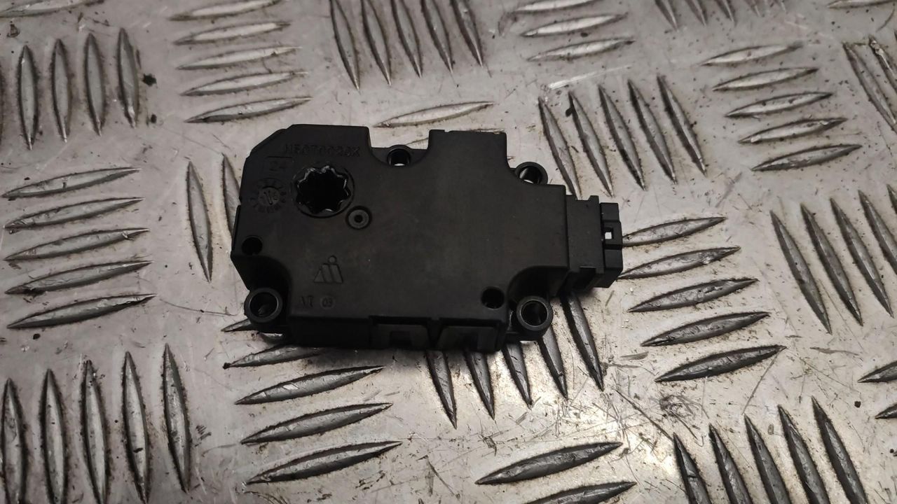 моторчик заслонки печки Mercedes-Benz C-Класс W205/S205/C205 2015, 2.0 л., M 274.920, бензин, АКПП, седан, правый руль