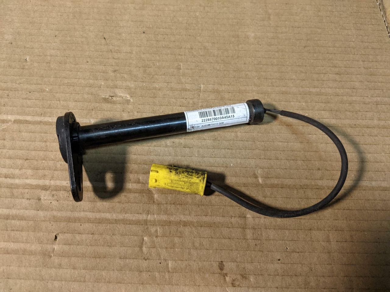 пиропатрон петли капота Mercedes-Benz S-Класс W222/C217/A217 2014, 3.0 л., OM 642.861, дизель, АКПП, серебристый, седан, 2228870010