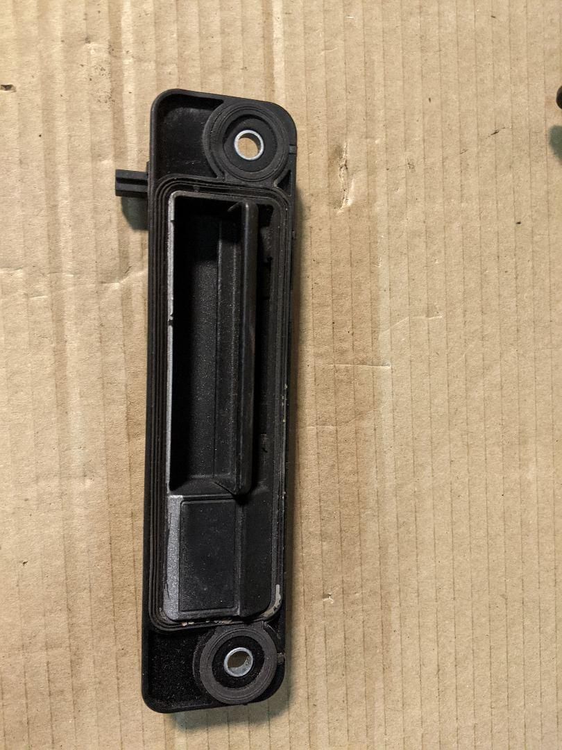 ручка открывания багажника Mercedes-Benz M-Класс W164 2006, 3.0 л., OM 642.940, дизель, АКПП, внедорожник 5 дв., A1647400493, 1647400493