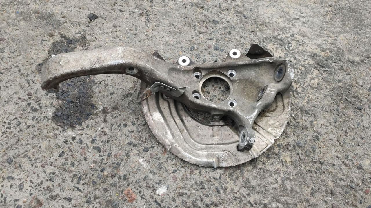 кулак поворотный правый BMW X5 E70 2007, 3.0 л., N52 B30 AF, бензин, АКПП, 6773784