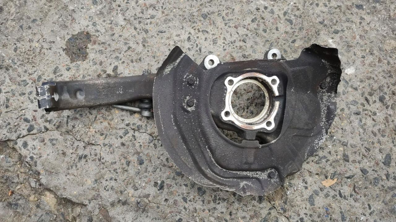 кулак поворотный левый BMW X5 E70 2007, 3.0 л., N52 B30 AF, бензин, АКПП, 6773783