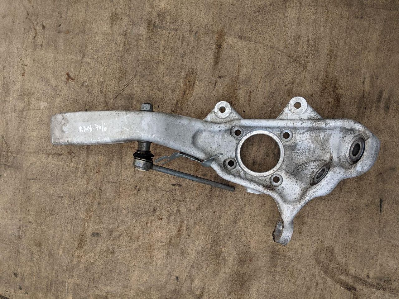кулак поворотный правый BMW X5 E70 2007, 4.8 л., N62 B48 A, бензин, АКПП, 6773784, 31216773784