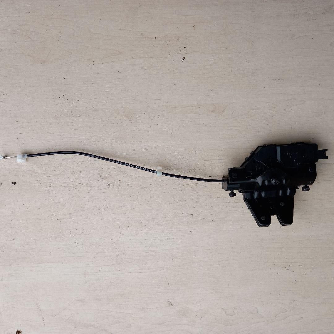 замок багажника BMW 3 серия E90/E91/E92/E93 2006, купе