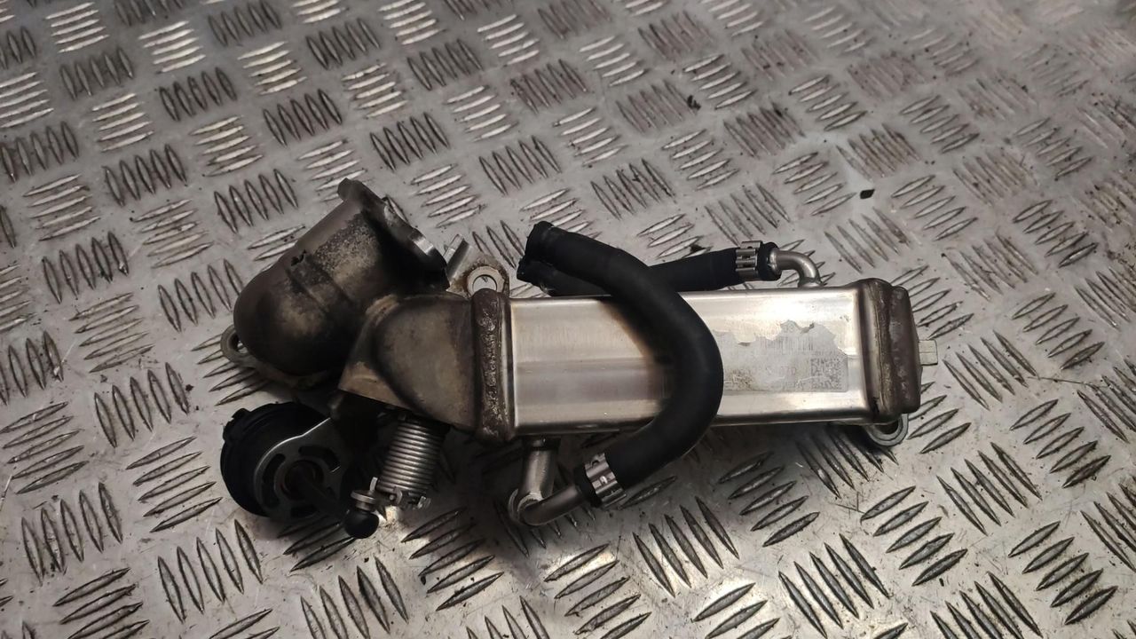 охладитель EGR / Радиатор EGR BMW 3 серия E90/E91 [рестайлинг] 2008, 2.0 л., N47 D20 A, дизель, АКПП, универсал, полный привод