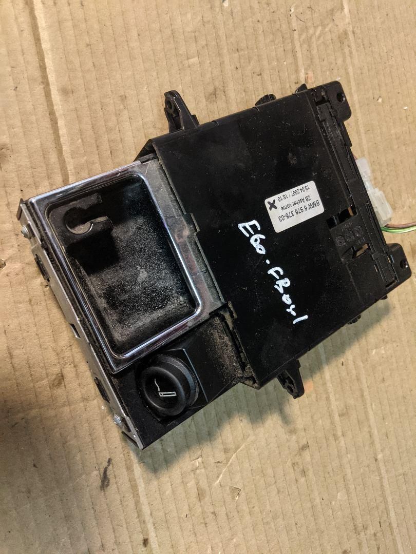 гнездо прикуривателя BMW 5 серия E60/E61 [рестайлинг] 2008, 3.0 л., N54 B30 A, бензин, седан, 6976376