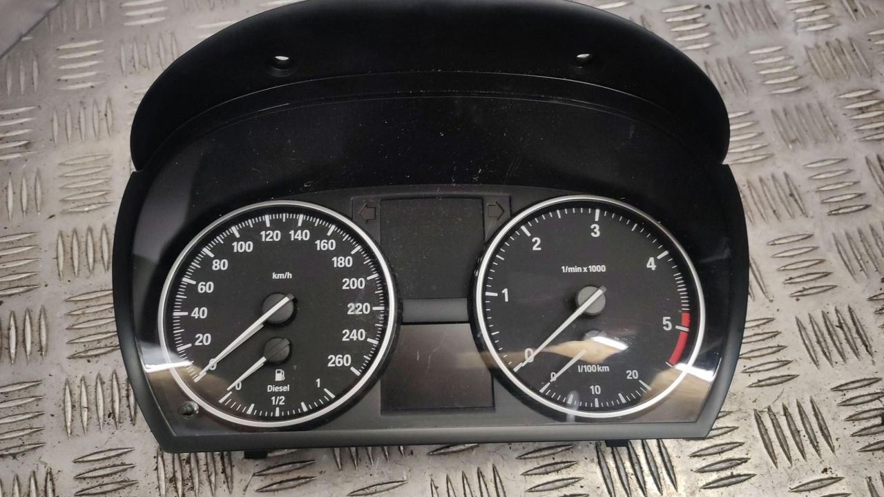 щиток приборов (приборная панель) BMW 3 серия E90/E91 [рестайлинг] 2008, 2.0 л., N47 D20 A, дизель, АКПП, универсал, полный привод, 9187060