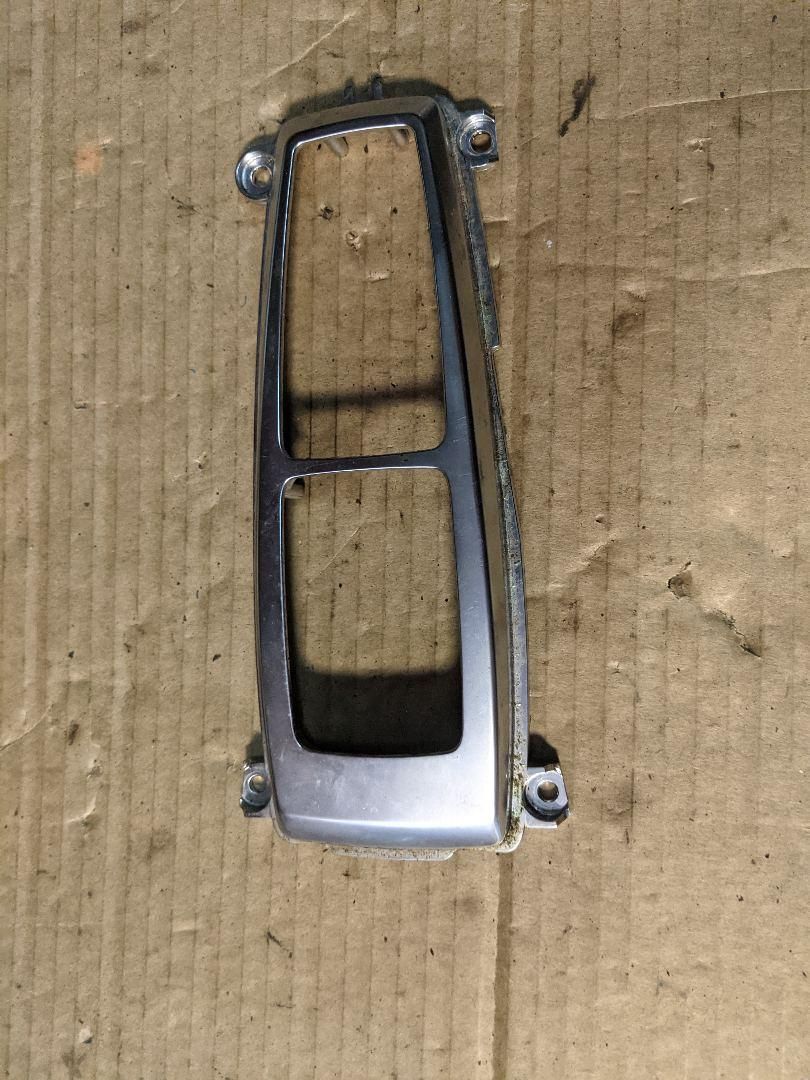 рамка обрамление кулисы BMW X5 E70 2009, 3.0 л., M57 D30 (306D3), дизель, АКПП, внедорожник 5 дв., 6975467