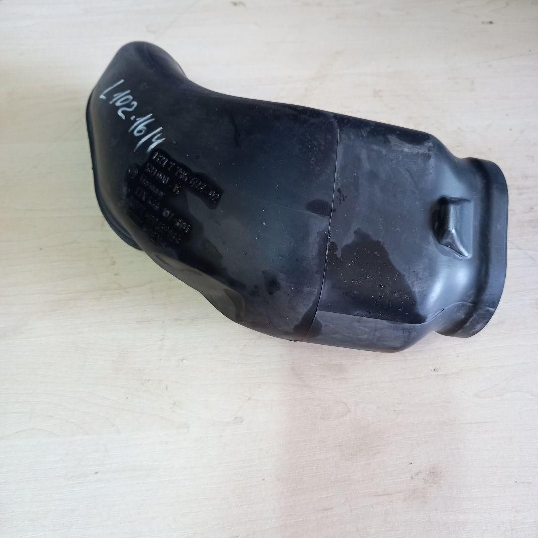 воздухозаборник BMW 5 серия E60/E61 2007, 3.0 л., M57 D30 (306D5), дизель, АКПП, седан, 7796692