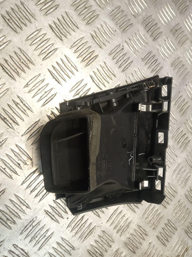 дефлектор обдува салона BMW X5 E70 2009, 7161804, 64227161804