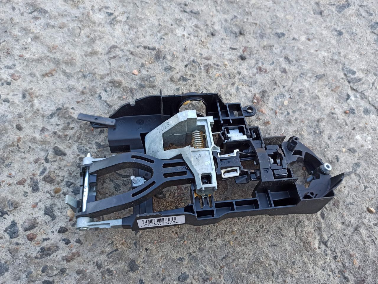 скелет ручки двери задней левой BMW 7 серия F01/F02 2011, 3.0 л., N54 B30 A, бензин, седан