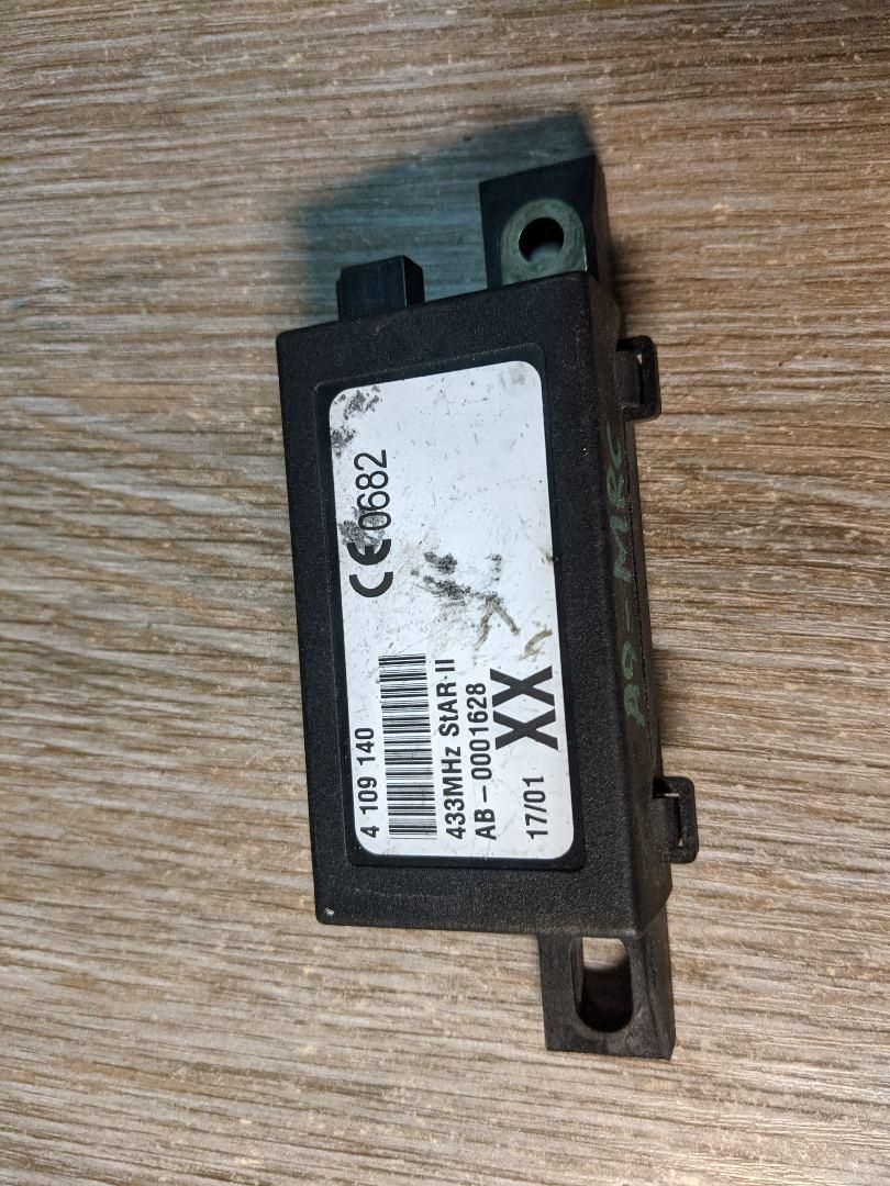 дистанционное радиоуправление приемника Mini Cooper 1 поколение 2001, 1.6 л., W10 B16 A, бензин, АКПП, красный, хетчбэк 5 дв., 4109140, 66104109140